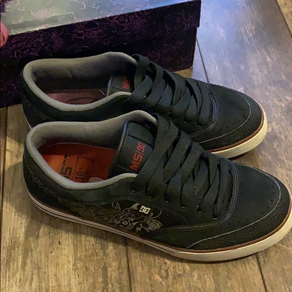 DC Sneakers Pride MS